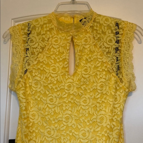 Bebe sleeveless lace dress yellow size Medium - Picture 4 of 8